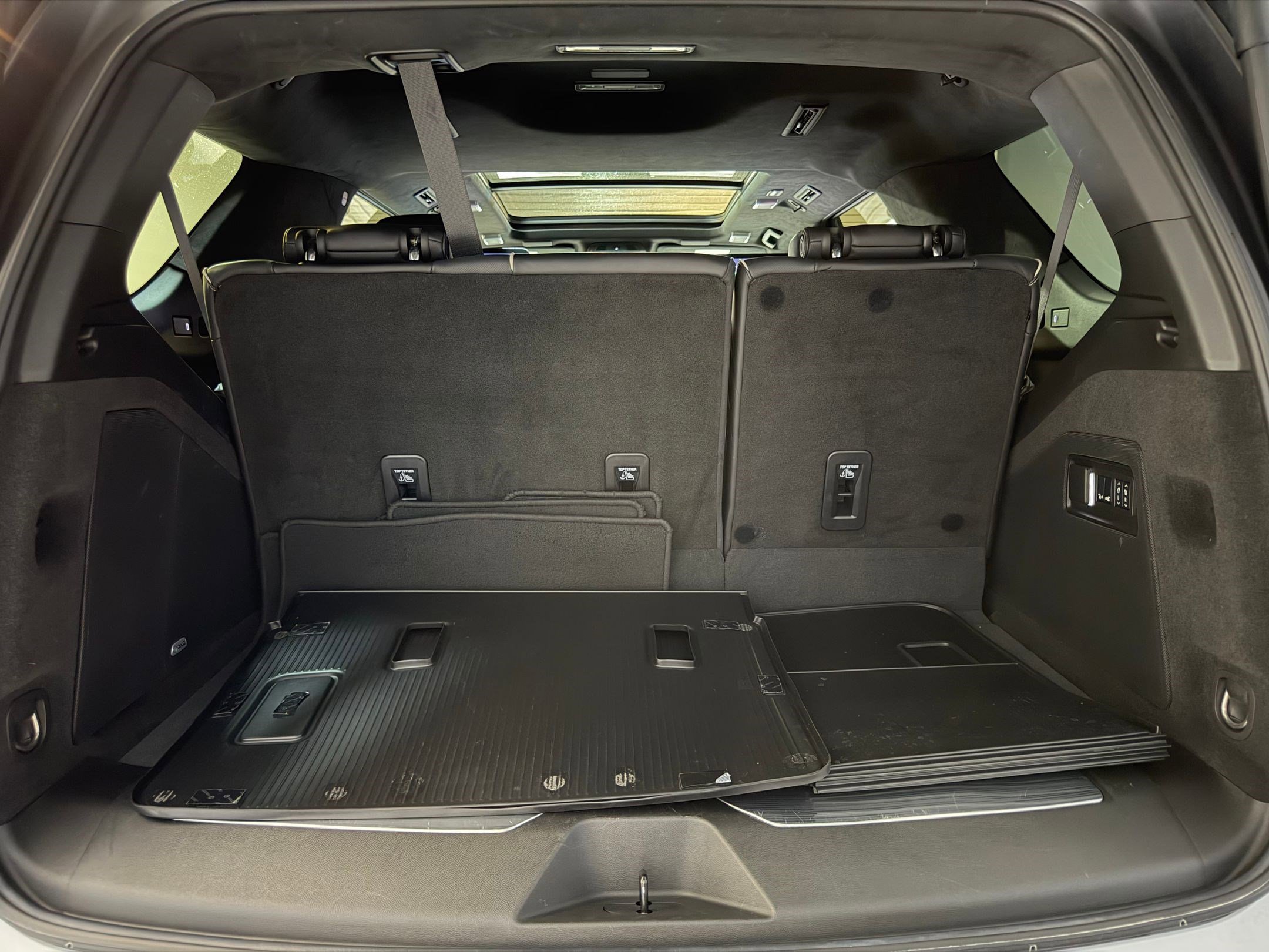 Certified 2024 Cadillac Escalade Sport Platinum w/ LPO, ONYX Package image 50