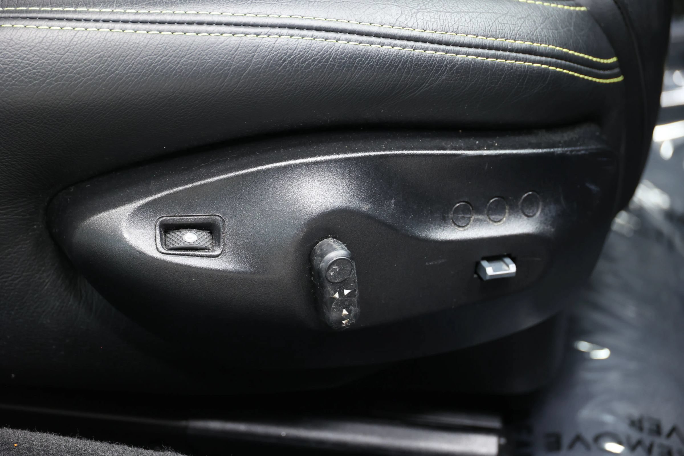 Used 2016 Maserati GranTurismo Sport RWD image 72