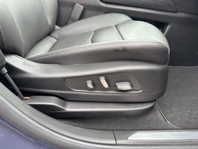 Used 2025 Cadillac XT5 Premium Luxury AWD/4WD image 30