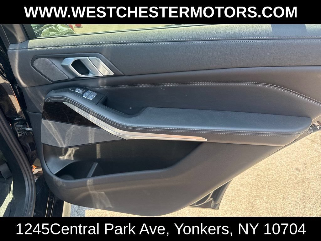 Used 2021 BMW X7 xDrive40i AWD/4WD image 27
