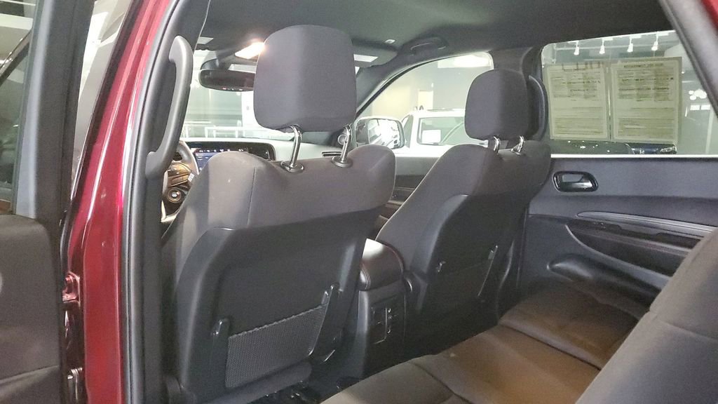 Used 2025 Dodge Durango GT w/ Blacktop Package image 17