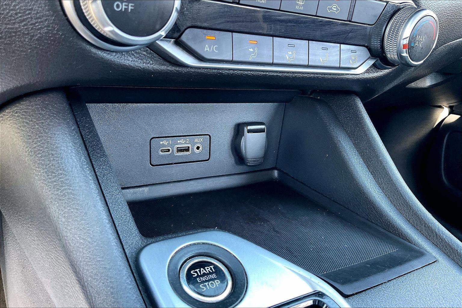 Used 2023 Nissan Sentra SV image 31