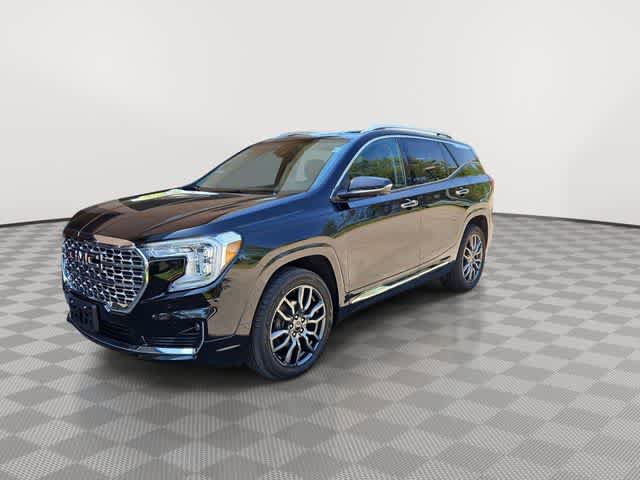 Certified 2024 GMC Terrain Denali w/ Black Diamond Edition AWD/4WD image 8