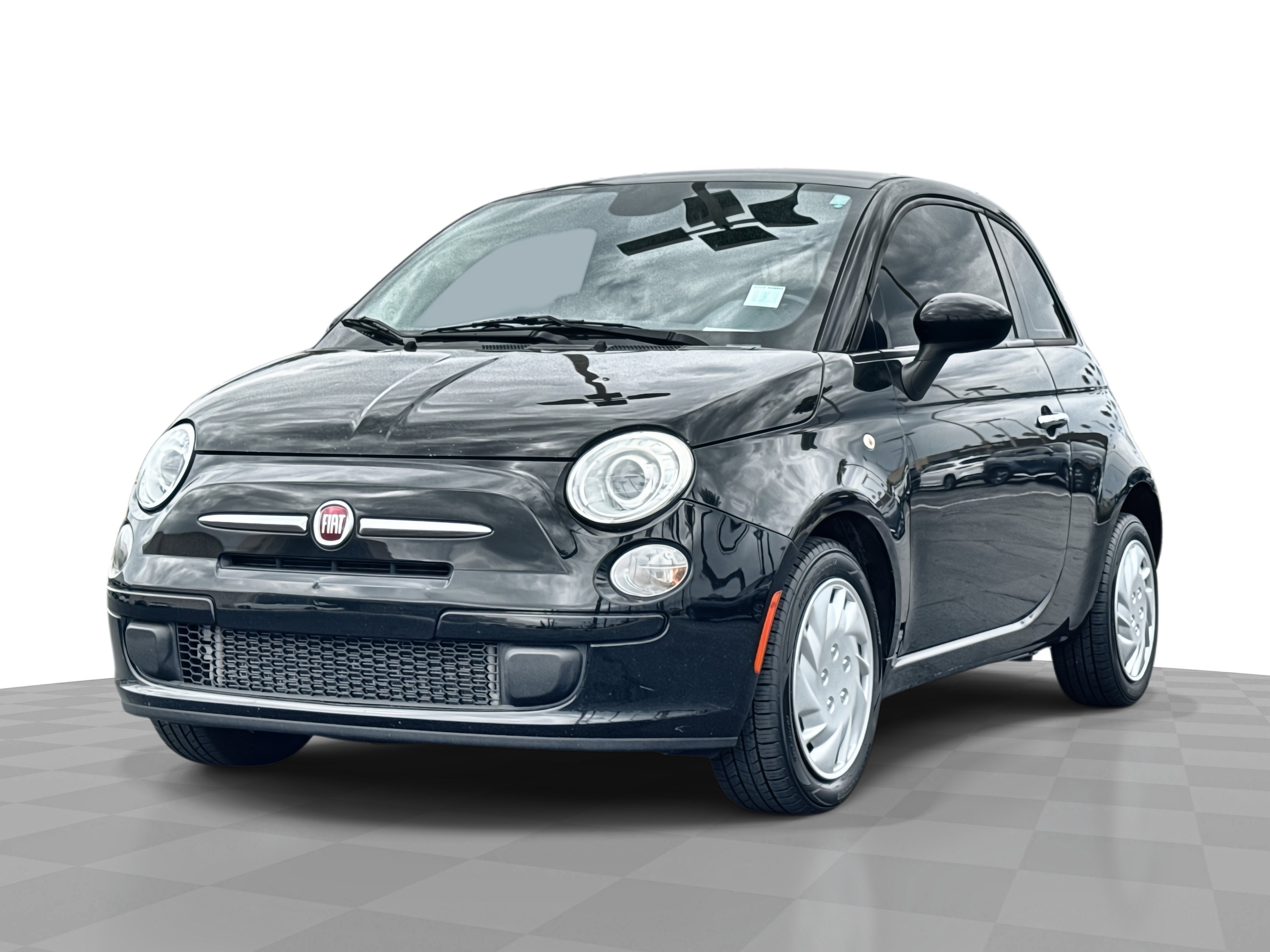 Used 2015 FIAT 500 Pop FWD image 1