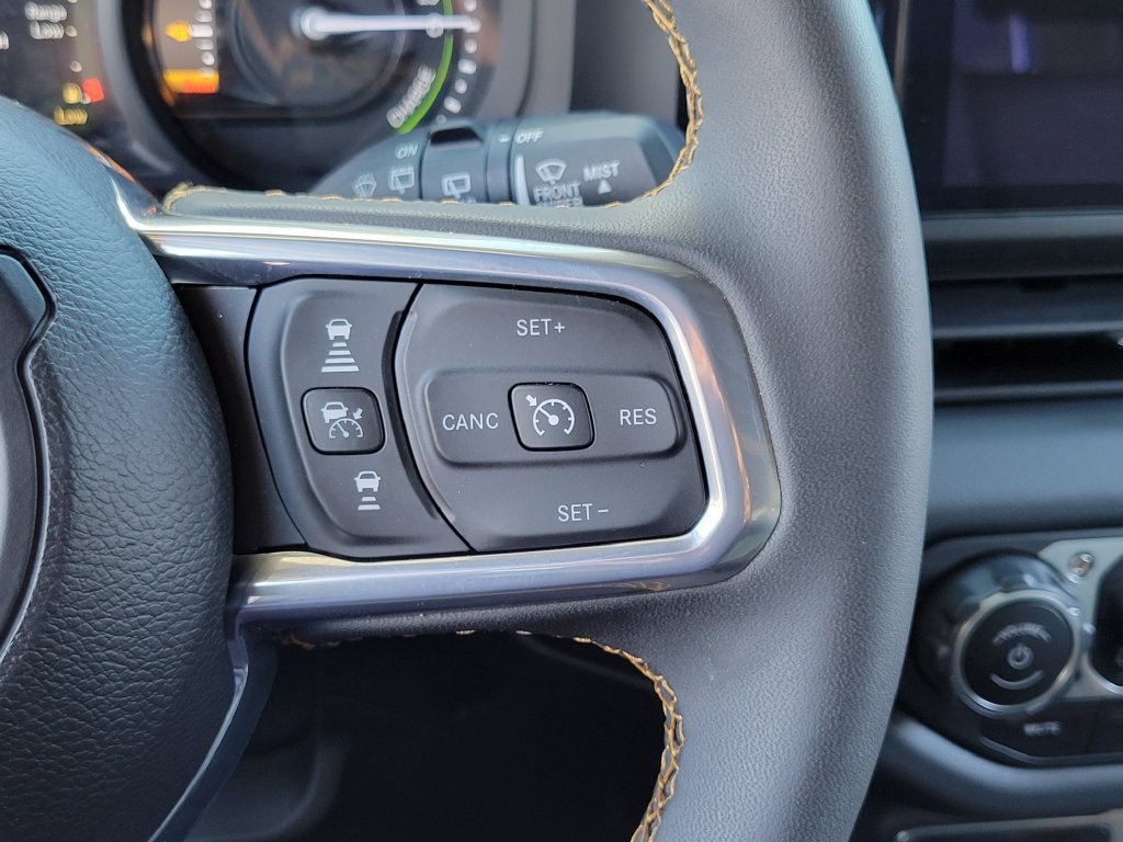 Used 2024 Jeep Wrangler High Altitude AWD/4WD image 6