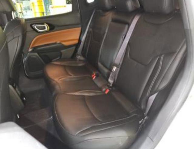 Used 2025 Jeep Compass Limited w/ Mopar Graphics Package image 10