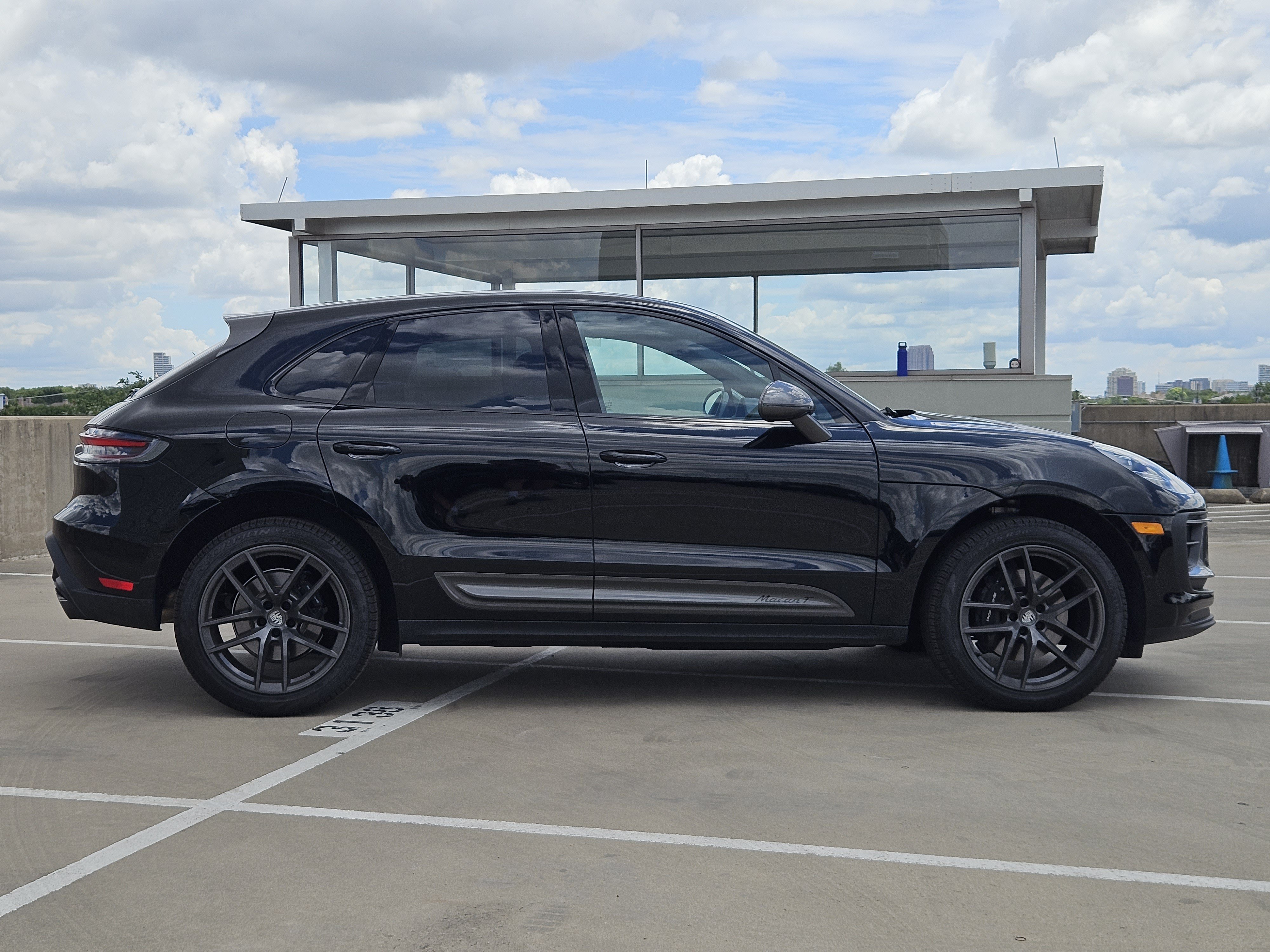 Certified 2026 Porsche Macan Turbo AWD/4WD image 9
