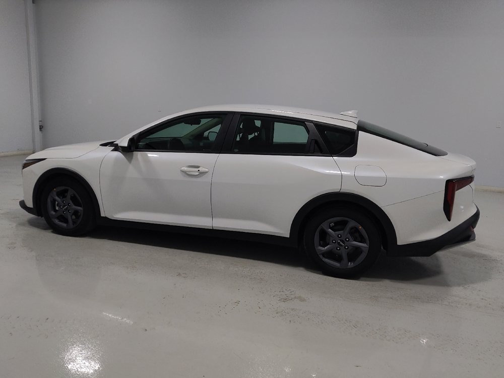 Used 2025 Kia K4 FWD image 3