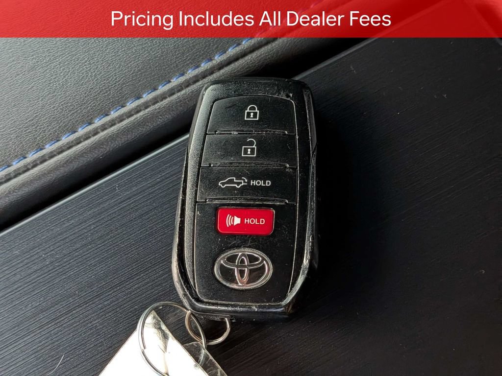 Used 2024 Toyota Tundra Platinum AWD/4WD image 32