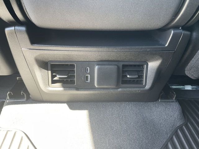 Used 2025 Chevrolet Silverado 2500 LT w/ Convenience Package image 21