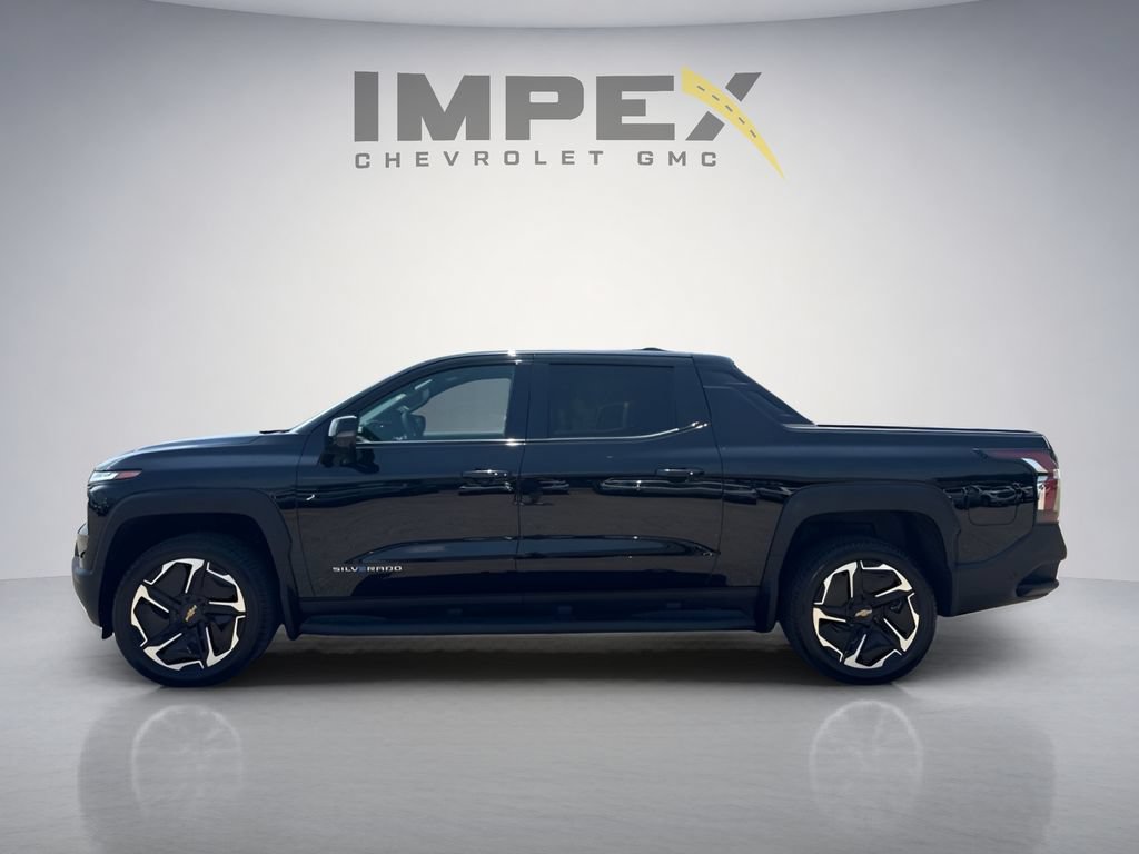 Used 2026 Chevrolet Silverado EV LT AWD/4WD image 2