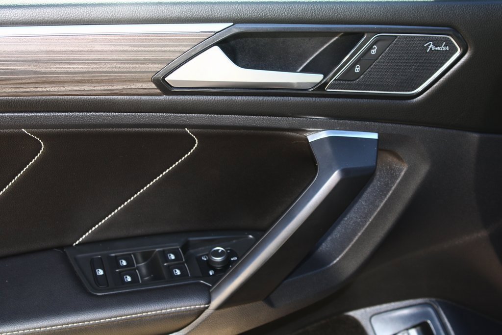 Used 2023 Volkswagen Tiguan SEL R-Line image 13