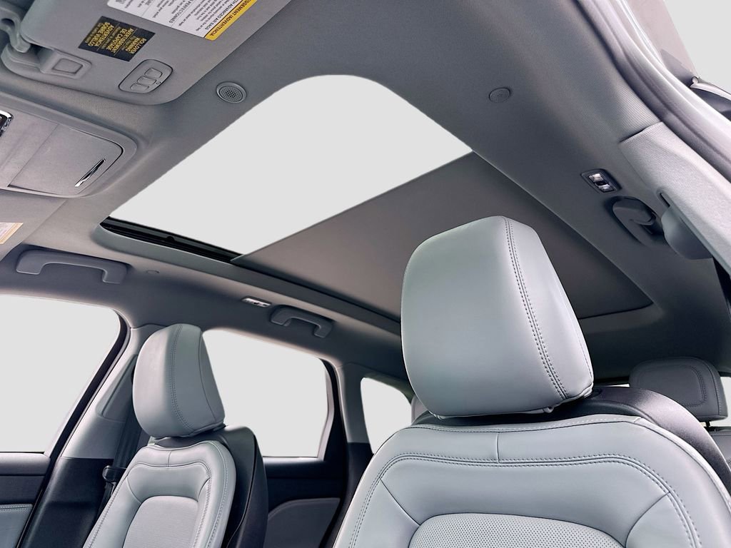 Used 2022 Lincoln Corsair FWD w/ Premium Package image 22