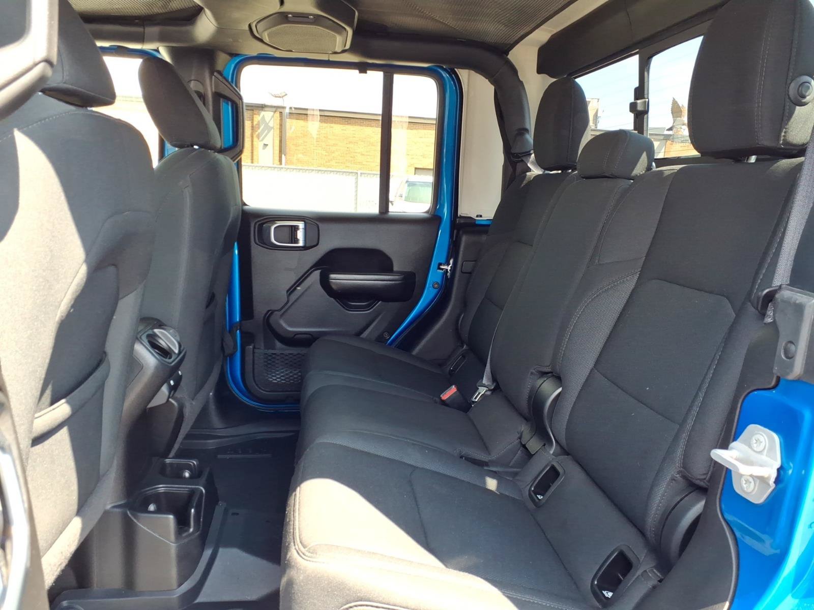 Used 2021 Jeep Gladiator Sport AWD/4WD image 9