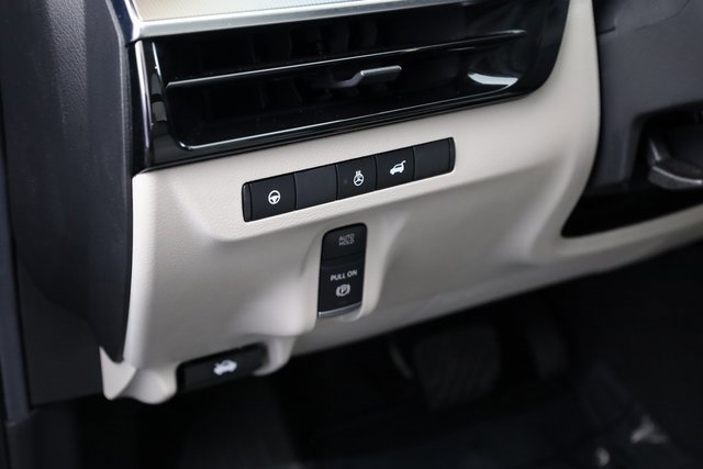 Certified 2025 Nissan Murano SL w/ Cargo Package image 14