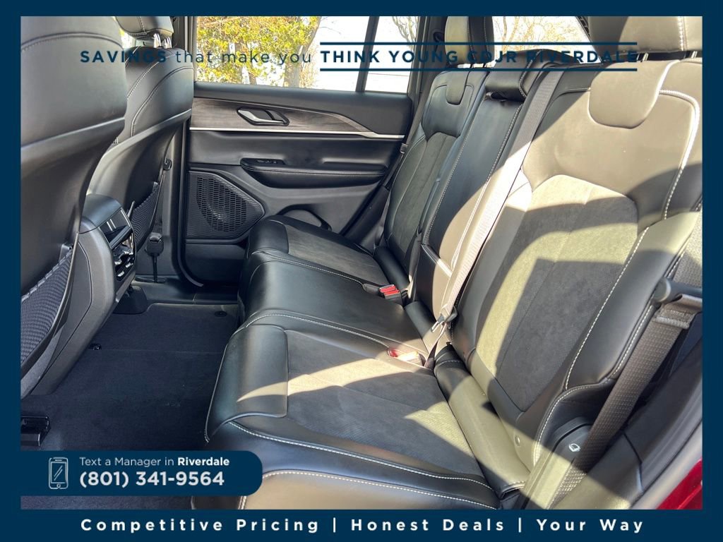 New 2026 Jeep Grand Cherokee Altitude image 24