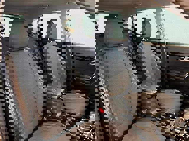 Used 2025 Kia Seltos S image 14