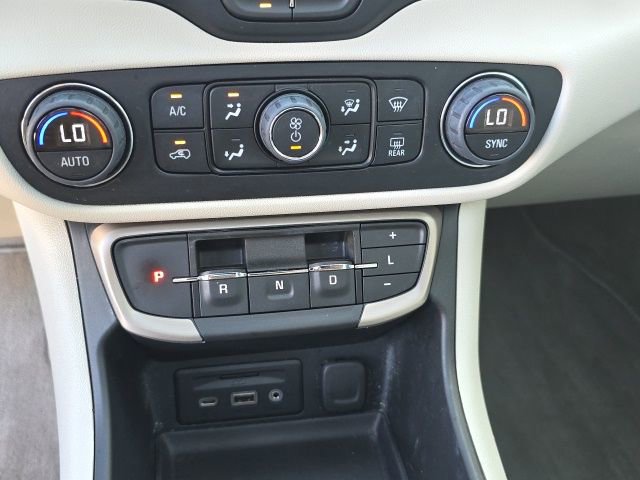 Used 2023 GMC Terrain Denali image 29