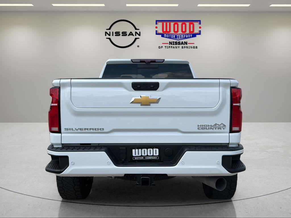 Used 2024 Chevrolet Silverado 3500 High Country w/ High Country Premium Package AWD/4WD image 4