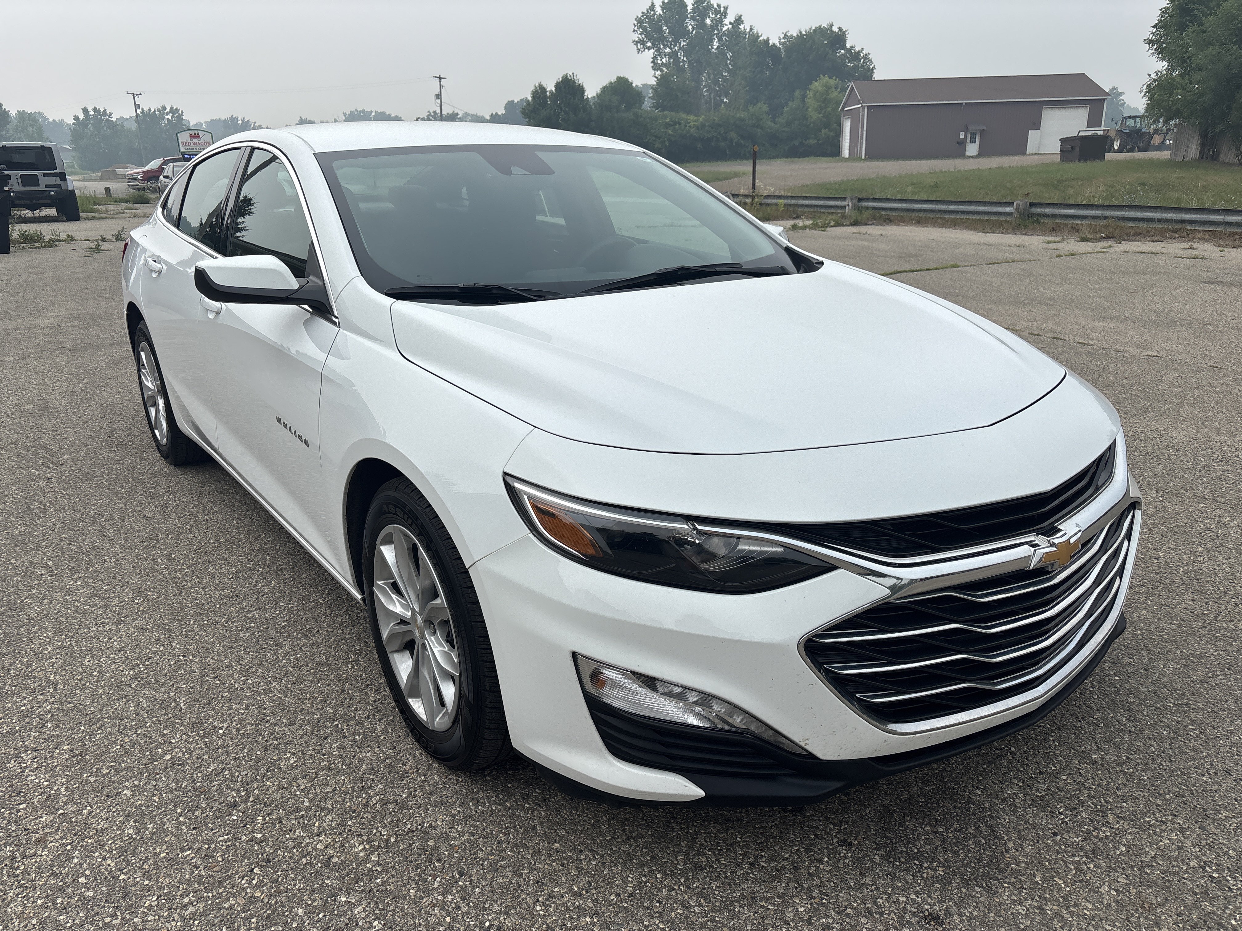 Used 2024 Chevrolet Malibu LT FWD image 1