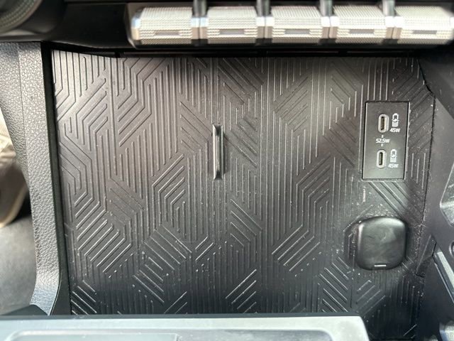 Used 2024 Toyota Tacoma TRD Sport image 28