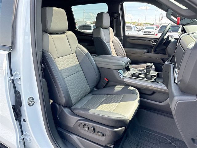 Used 2024 Chevrolet Silverado 1500 ZR2 w/ Technology Package image 25