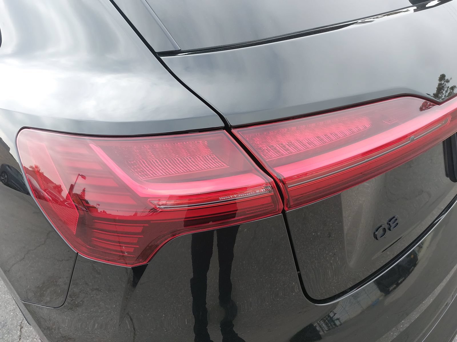 Used 2024 Audi Q8 e-tron Prestige w/ Prestige Package AWD/4WD image 38