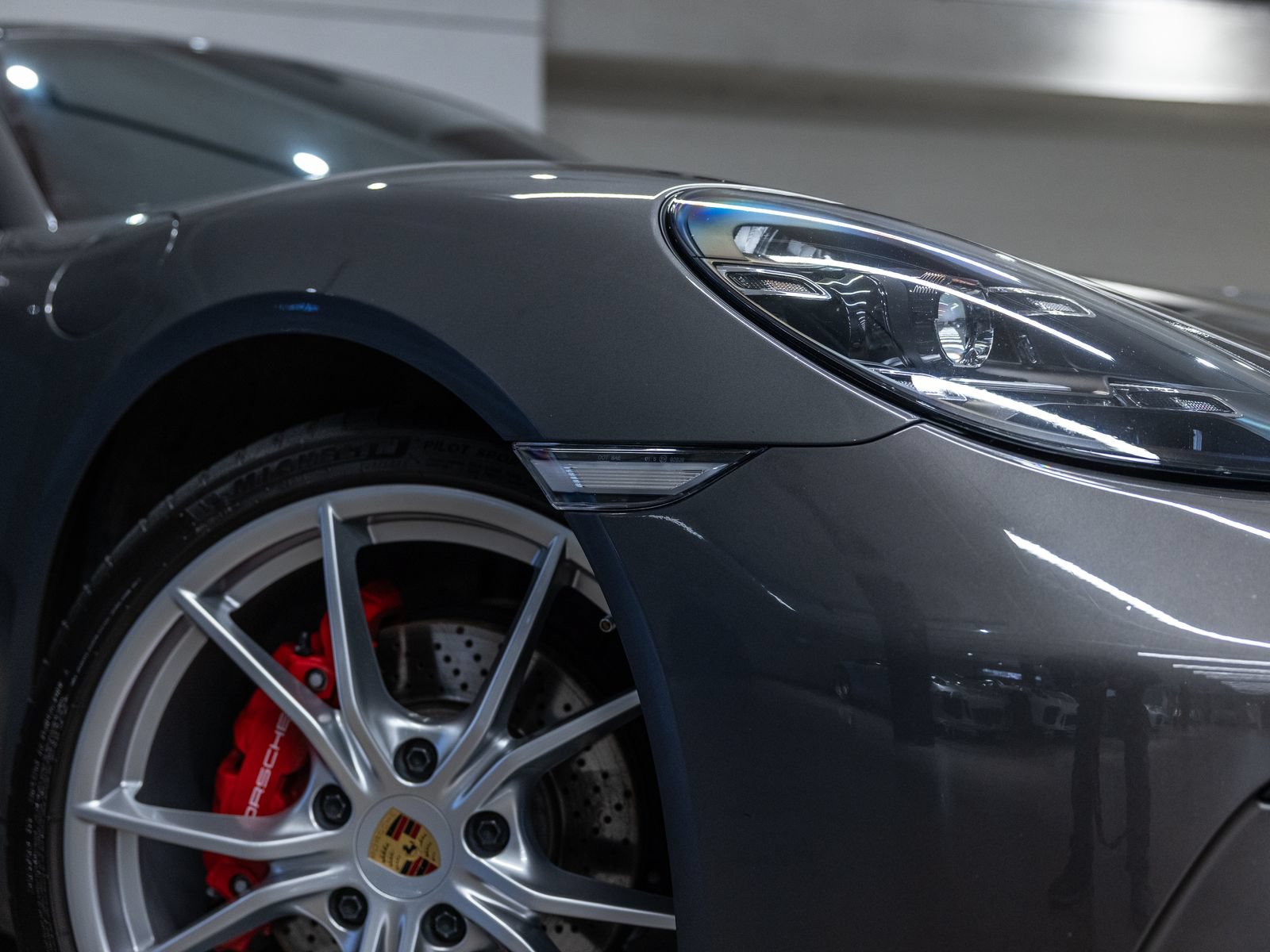 Certified 2024 Porsche 718 Cayman S RWD image 17