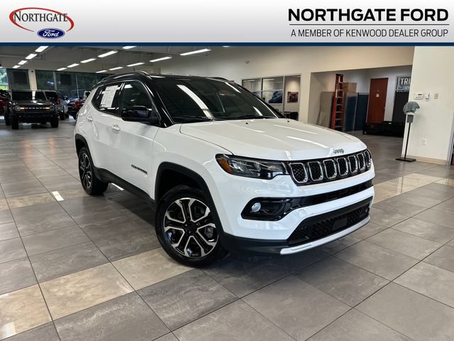 Used 2023 Jeep Compass Limited AWD/4WD image 1