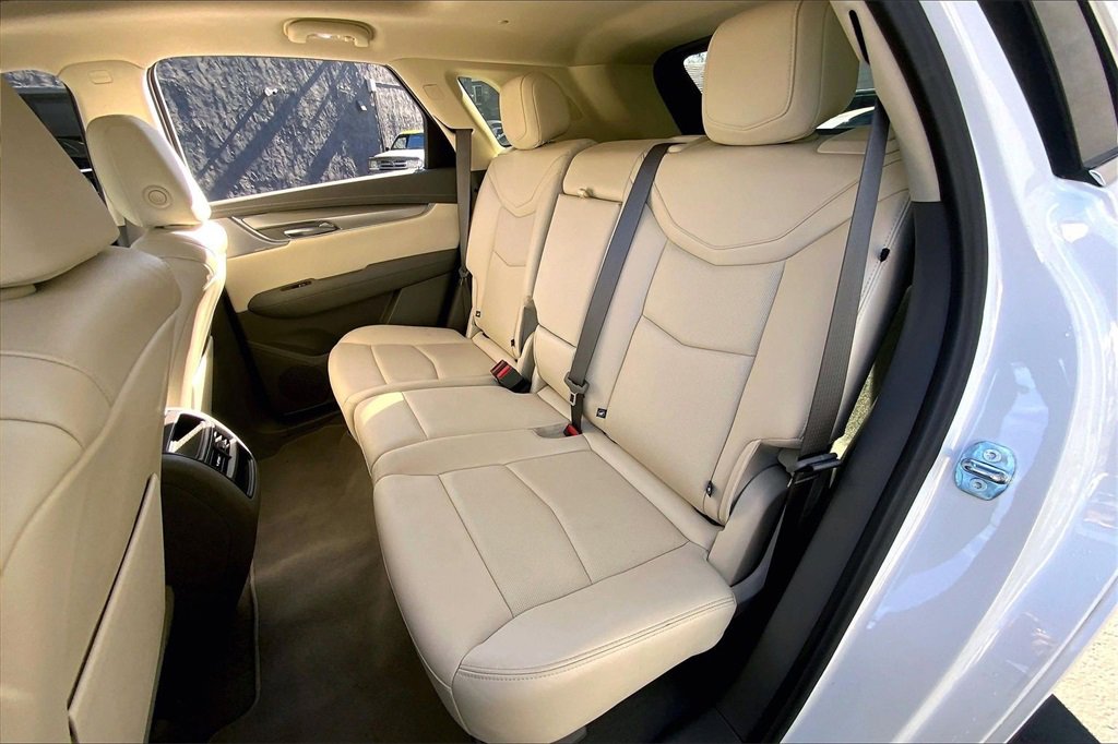 Certified 2023 Cadillac XT5 Premium Luxury w/ Technology Package image 20