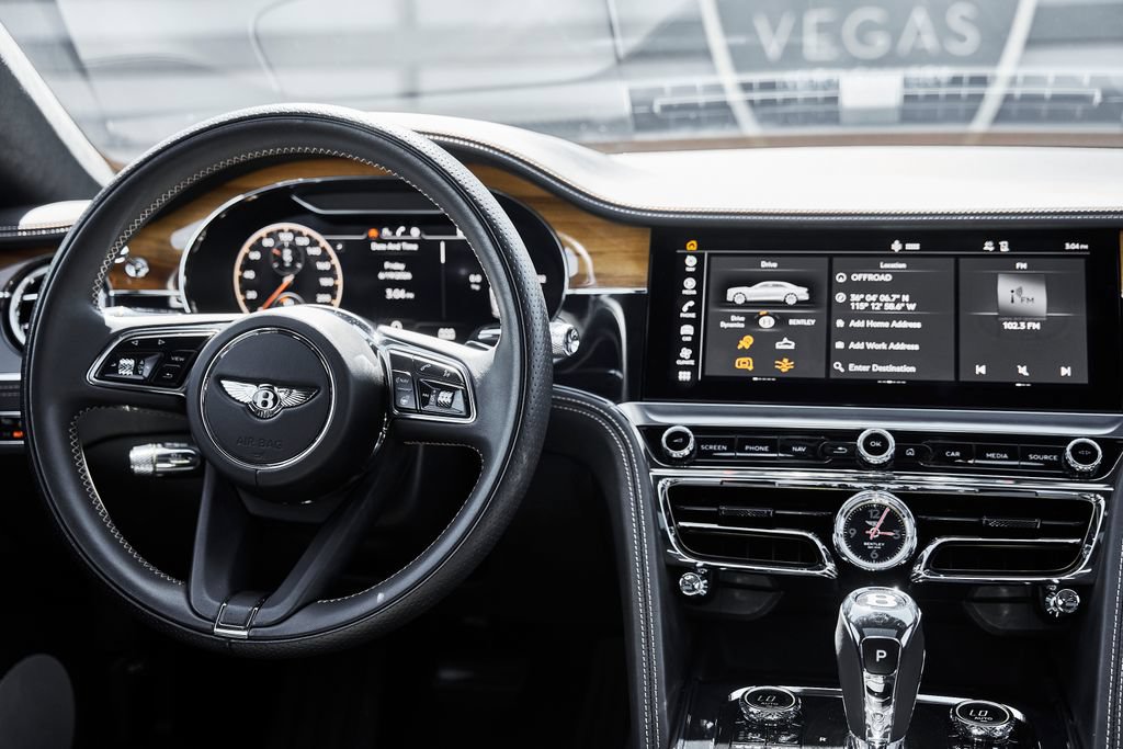 Used 2024 Bentley Flying Spur V8 AWD/4WD image 57