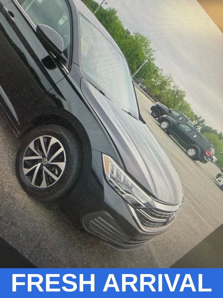 Used 2024 Volkswagen Jetta S FWD image 3