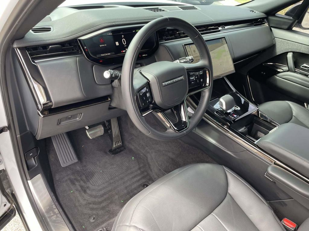 Used 2024 Land Rover Range Rover Sport Dynamic SE image 18