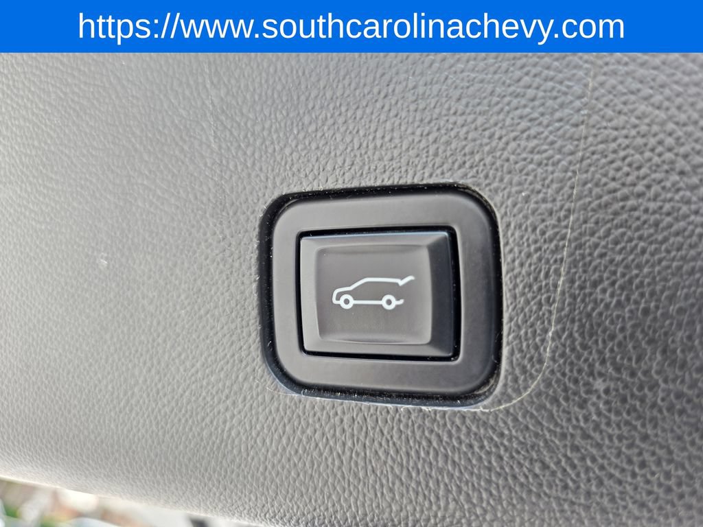 Certified 2023 Chevrolet Traverse LT FWD image 37