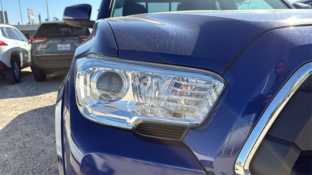 Used 2022 Toyota Tacoma SR5 image 9