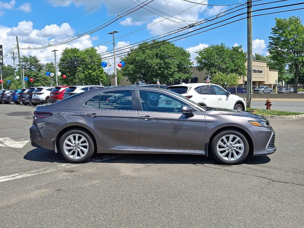 Used 2024 Toyota Camry LE FWD image 8