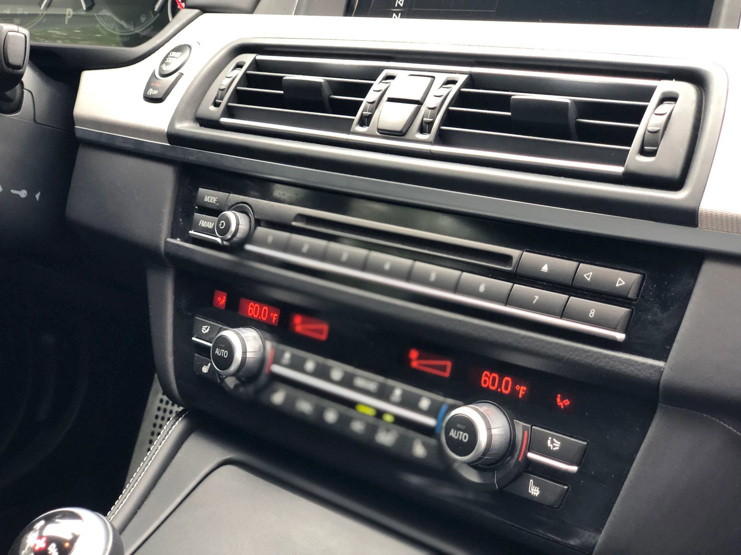 Used 2016 BMW M5 image 31