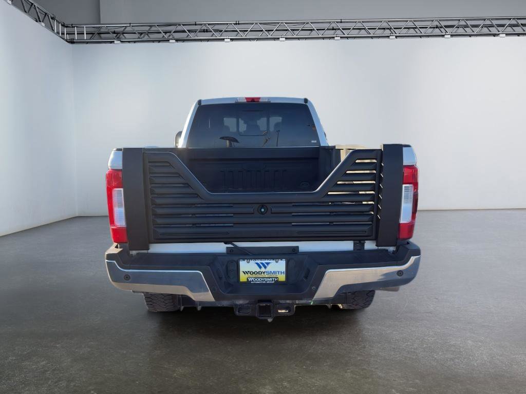 Used 2019 Ford F350 Lariat w/ Lariat Ultimate Package AWD/4WD image 4
