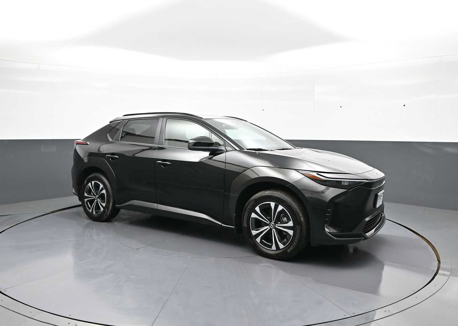 Certified 2024 Toyota bZ4X AWD w/ Weather Package image 4