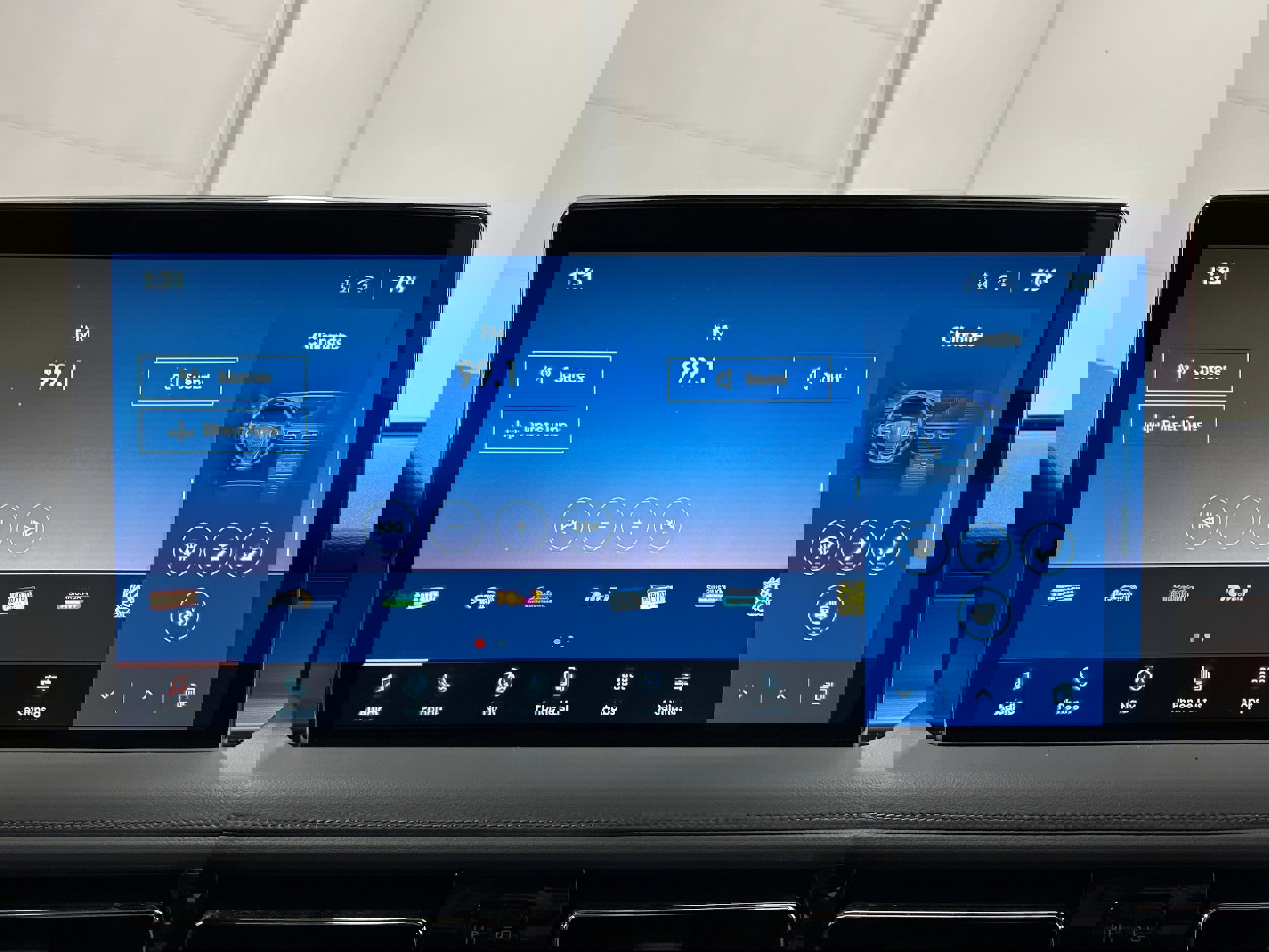 Used 2022 Lincoln Nautilus Reserve image 5