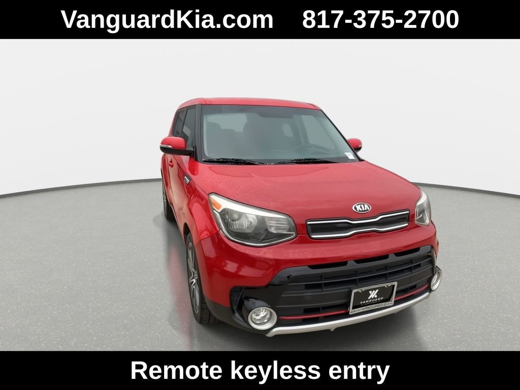 Used 2019 Kia Soul ! FWD image 2