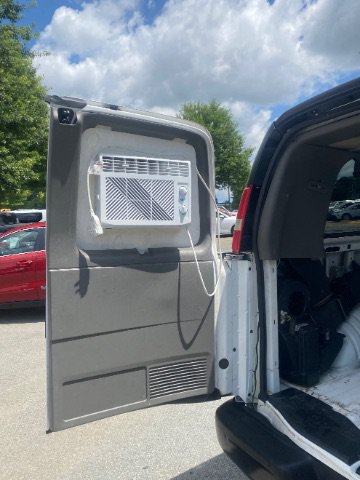 Used 2016 Chevrolet Express 3500 LS RWD image 8