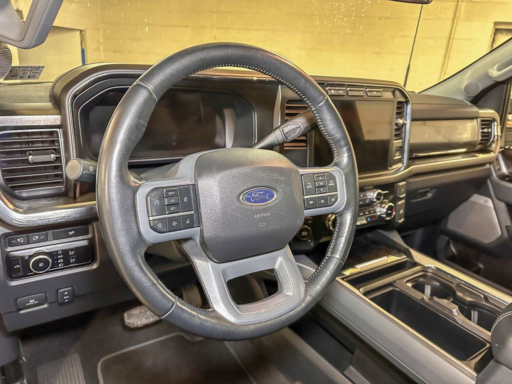 Used 2024 Ford F250 Lariat w/ Black Appearance Package AWD/4WD image 25
