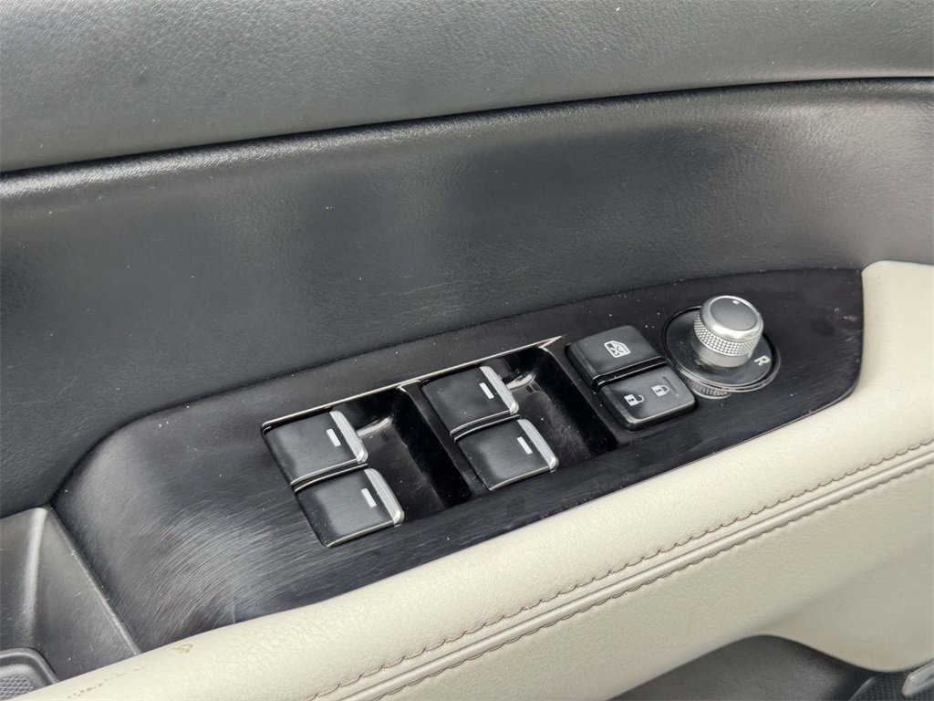 Used 2022 MAZDA CX-5 AWD 2.5 S w/ Premium Package image 13