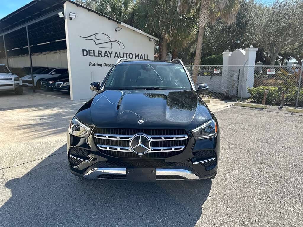 Used 2024 Mercedes-Benz GLE 450e 4MATIC image 2