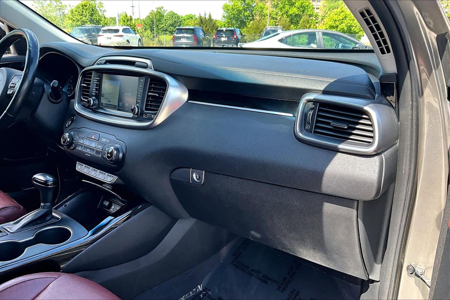 Used 2017 Kia Sorento SX AWD/4WD image 19