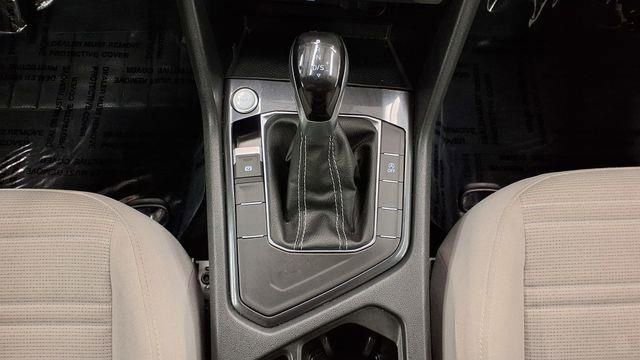 Used 2024 Volkswagen Tiguan S image 30