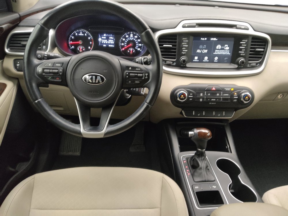 Used 2018 Kia Sorento FWD image 22