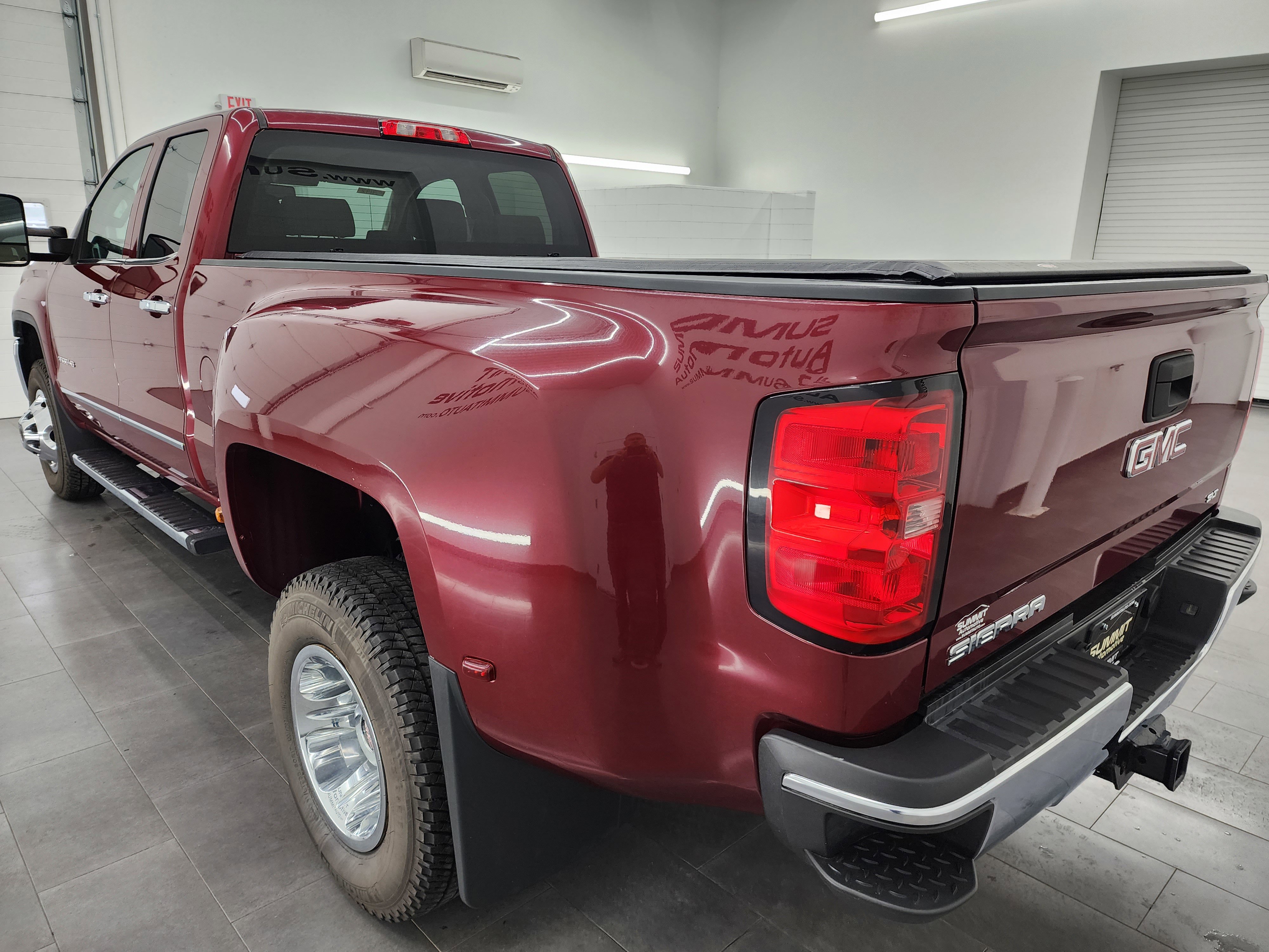 Used 2015 GMC Sierra 3500 SLT w/ Snow Plow Prep Package image 6