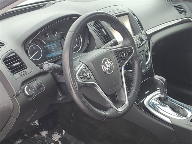 Used 2017 Buick Regal Sport Touring image 7